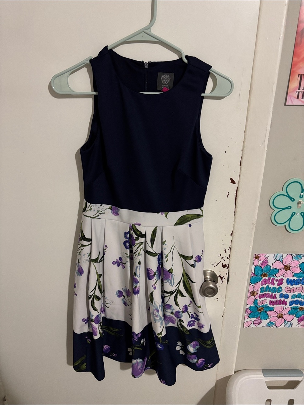 Women's Size 2 Vince Camuto A-Line Pleated Sleeveless Dress - Polyester Blend